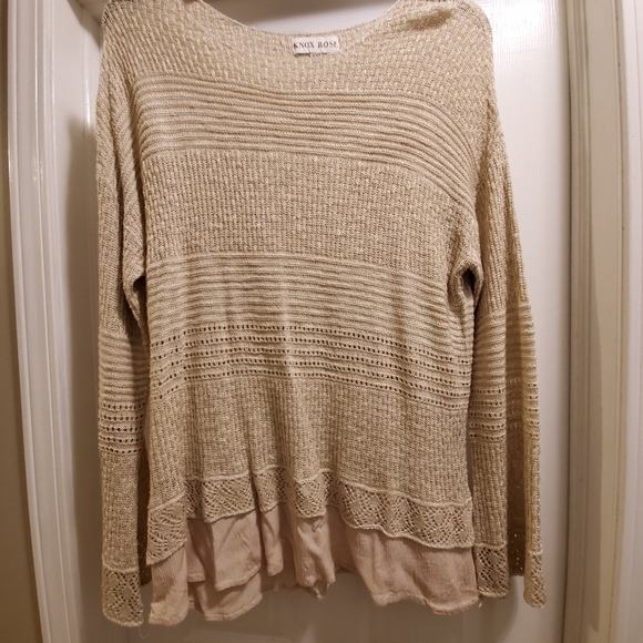 Knox Rose Sweaters - Knit sweater with flared sleeve
